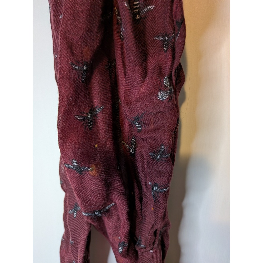 Libby Edelman Burgundy Bee Honeycomb Print Infinity Scarf Wine Red Herringbone